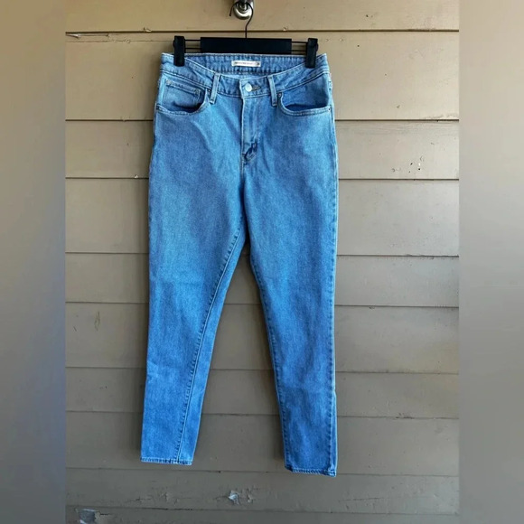 Levi's Light Wash 721 High Rise Skinny - Size 28 - Picture 1 of 5